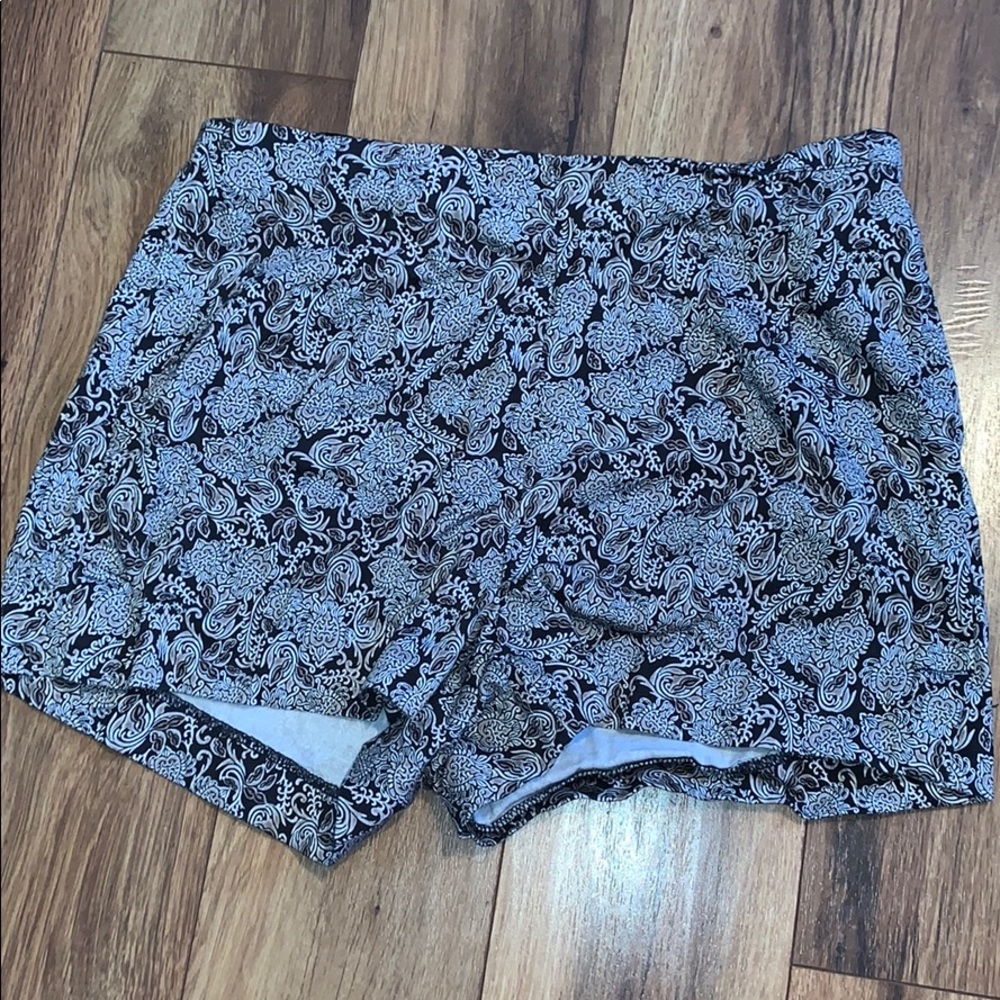 FOREVER 21 Shorts
